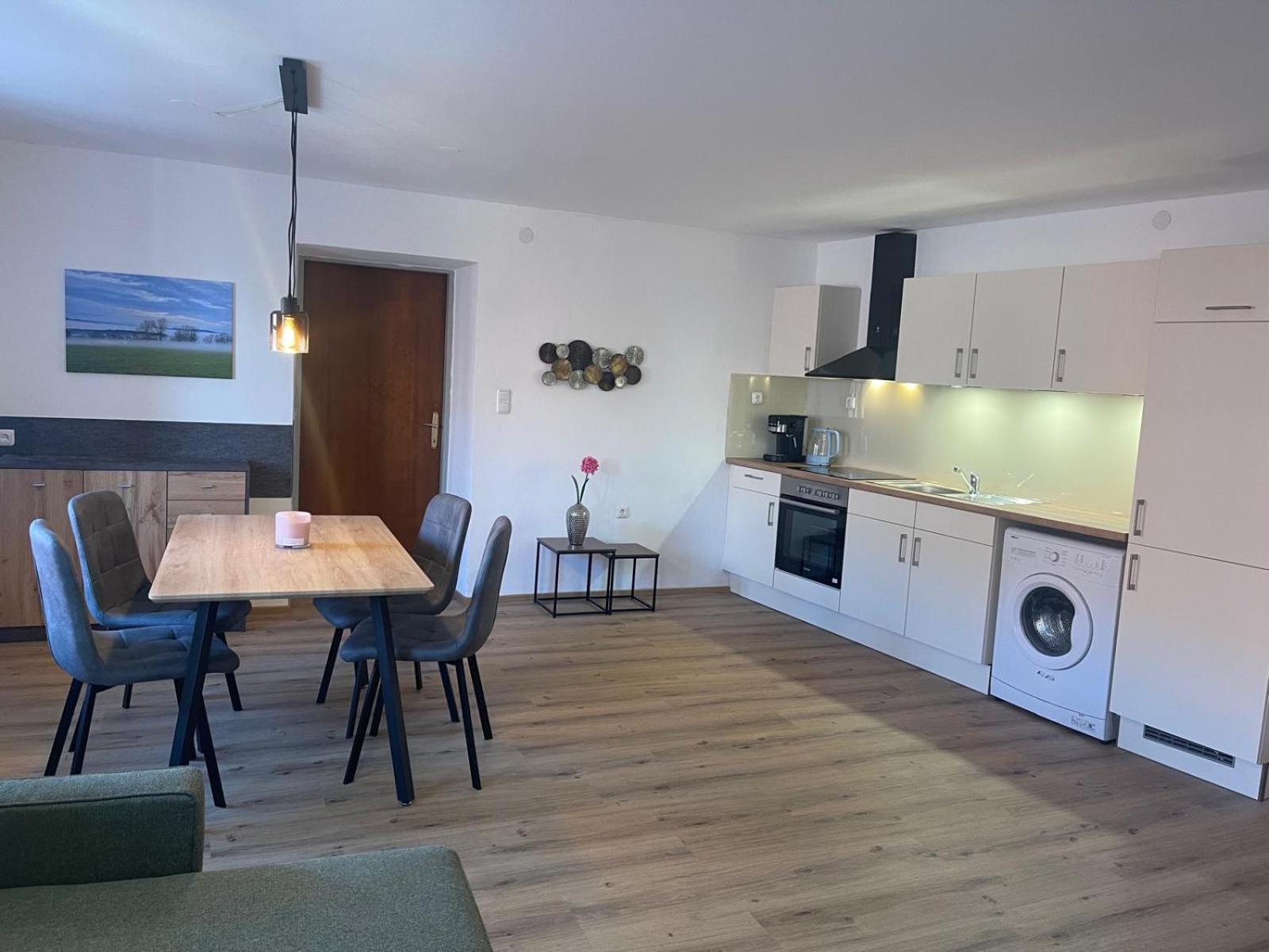 Wohnen Im Ehemaligen Kloster In Am Attersee Apartment